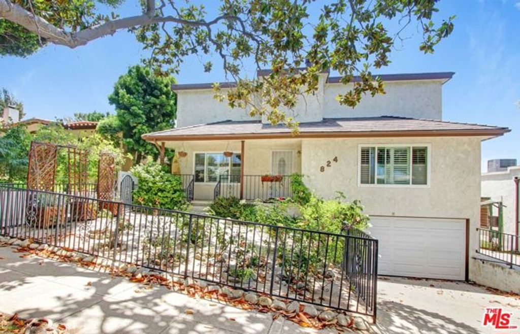 824 Maple Street, Santa Monica, CA 90405