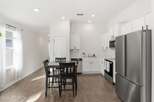 6015 BUCKING BRONCO Drive, Jacksonville, FL 32234