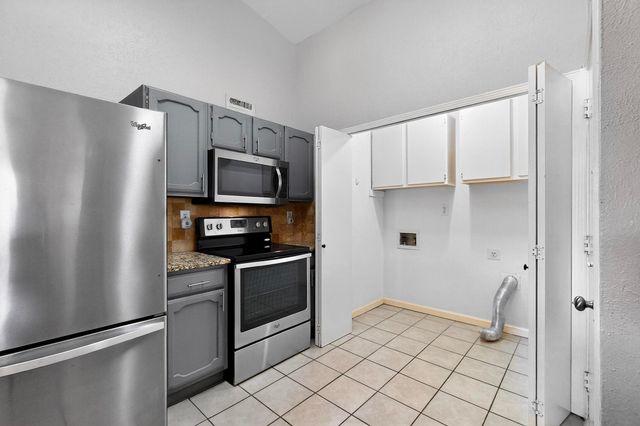 5644 Powers Street, The Colony, TX 75056