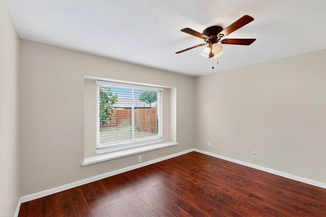 5644 Powers Street, The Colony, TX 75056