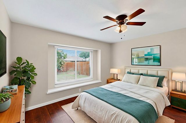 5644 Powers Street, The Colony, TX 75056