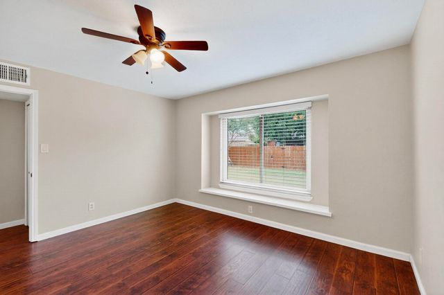5644 Powers Street, The Colony, TX 75056