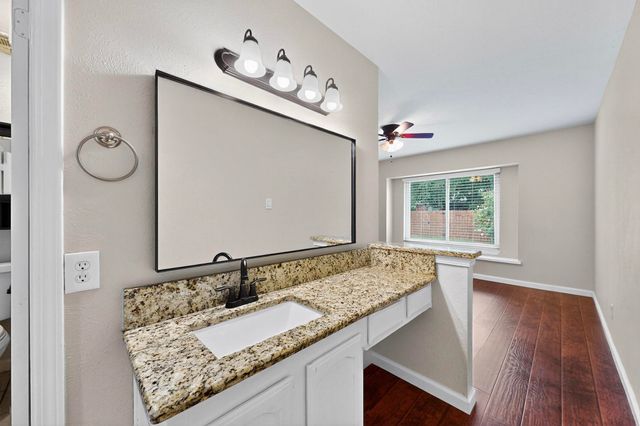 5644 Powers Street, The Colony, TX 75056