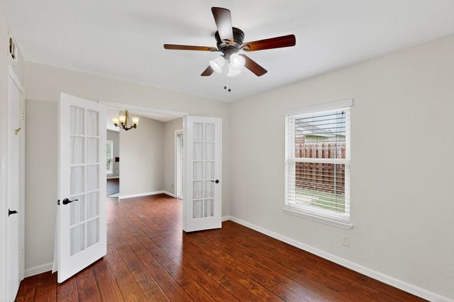 5644 Powers Street, The Colony, TX 75056