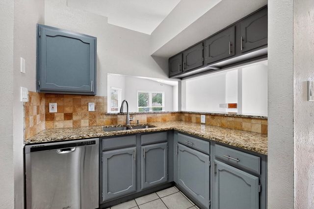 5644 Powers Street, The Colony, TX 75056
