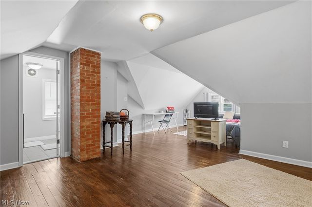 1631 Brainard Road, Lyndhurst, OH 44124