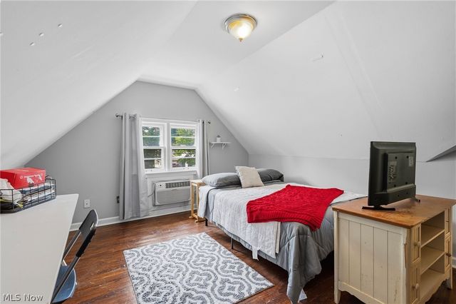 1631 Brainard Road, Lyndhurst, OH 44124