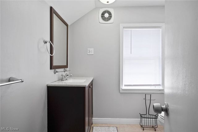 1631 Brainard Road, Lyndhurst, OH 44124
