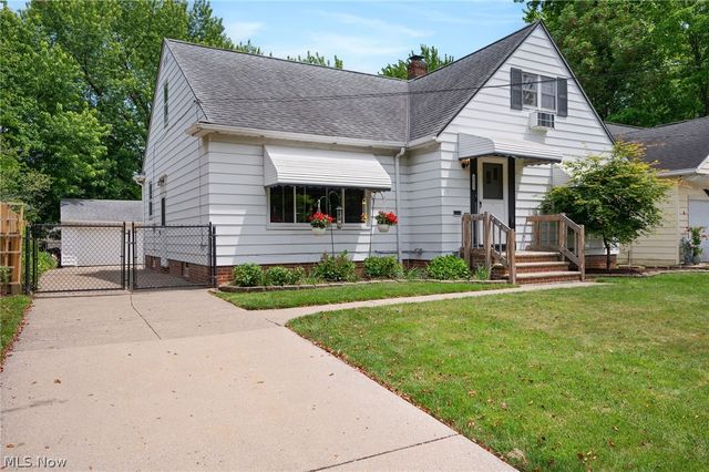 1631 Brainard Road, Lyndhurst, OH 44124
