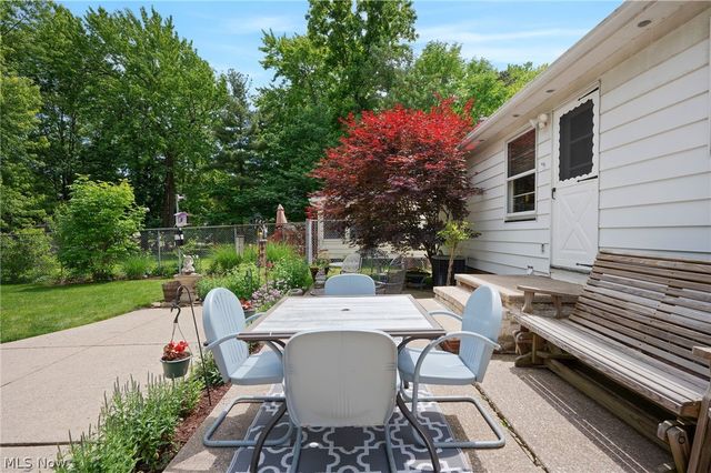 1631 Brainard Road, Lyndhurst, OH 44124