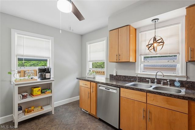 1631 Brainard Road, Lyndhurst, OH 44124