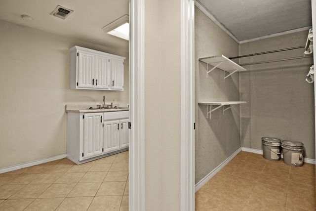 119 Billy Daniels, Mt Pleasant, TX 75455