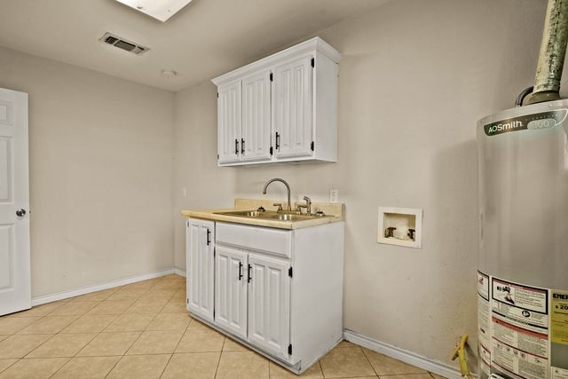 119 Billy Daniels, Mt Pleasant, TX 75455