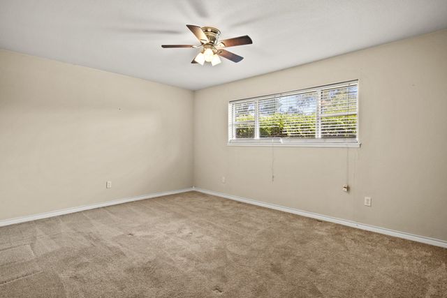 119 Billy Daniels, Mt Pleasant, TX 75455