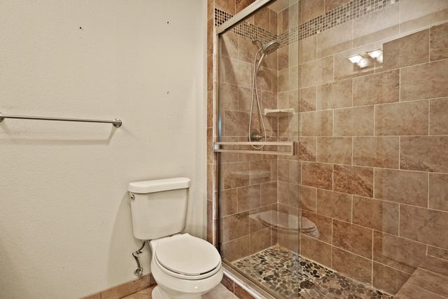 119 Billy Daniels, Mt Pleasant, TX 75455