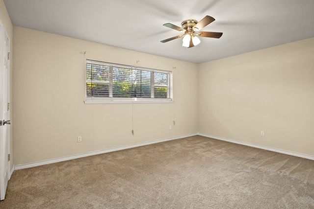 119 Billy Daniels, Mt Pleasant, TX 75455