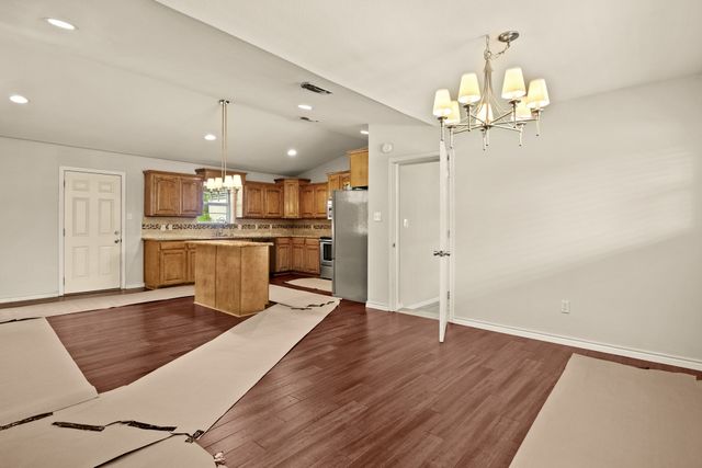 119 Billy Daniels, Mt Pleasant, TX 75455