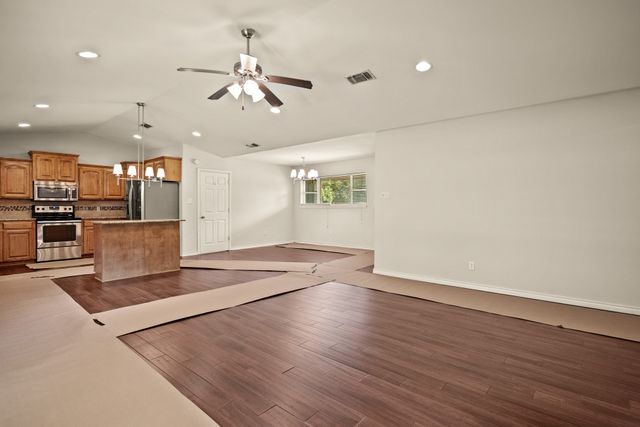 119 Billy Daniels, Mt Pleasant, TX 75455