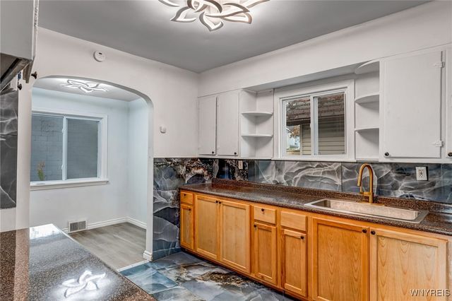 14 Roosevelt Avenue, Buffalo, NY 14215