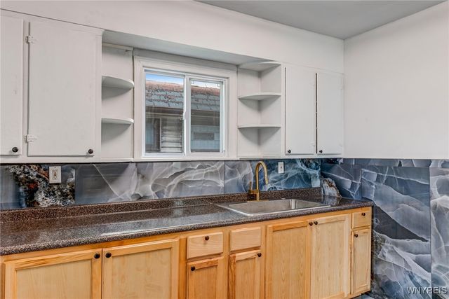 14 Roosevelt Avenue, Buffalo, NY 14215