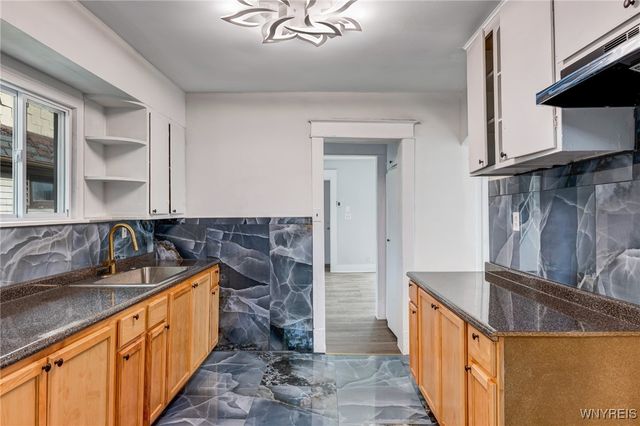 14 Roosevelt Avenue, Buffalo, NY 14215