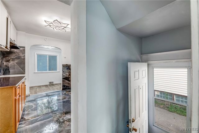 14 Roosevelt Avenue, Buffalo, NY 14215