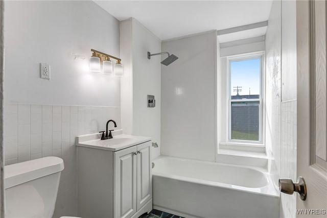 14 Roosevelt Avenue, Buffalo, NY 14215