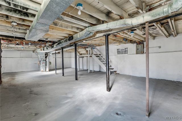 14 Roosevelt Avenue, Buffalo, NY 14215