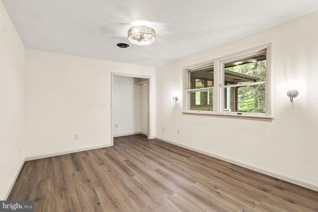 300 TIMBER LN, Mt Gretna, PA 17064