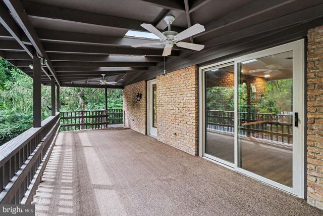 300 TIMBER LN, Mt Gretna, PA 17064