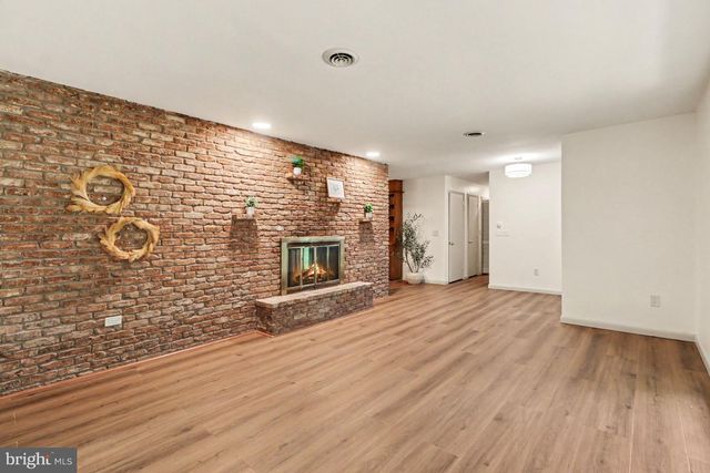 300 TIMBER LN, Mt Gretna, PA 17064
