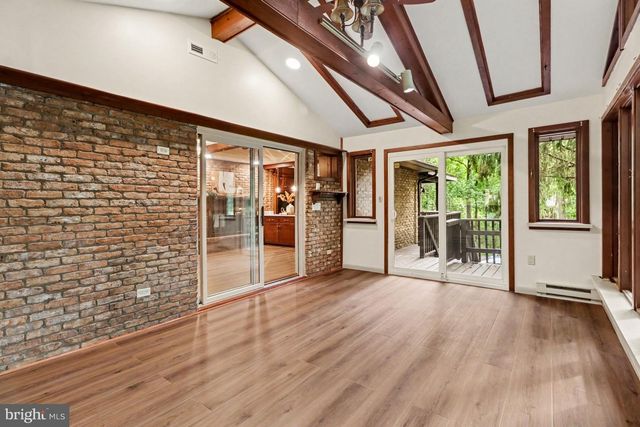 300 TIMBER LN, Mt Gretna, PA 17064
