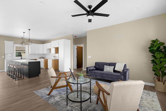 662 Boone LANE, Holmen, WI 54636