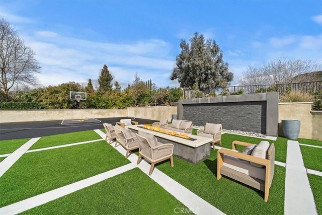 13786 Staghorn Court, Yucaipa, CA 92399