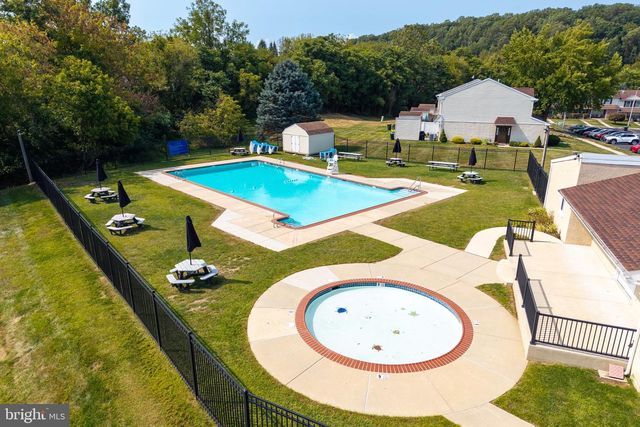 350 CARLYN CT, Downingtown, PA 19335