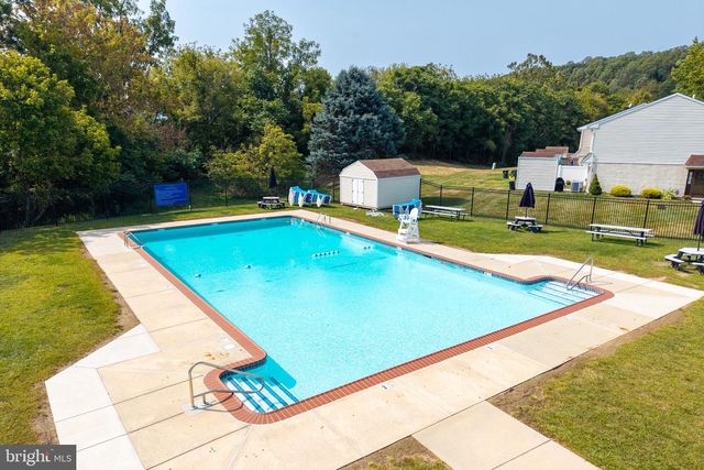 350 CARLYN CT, Downingtown, PA 19335