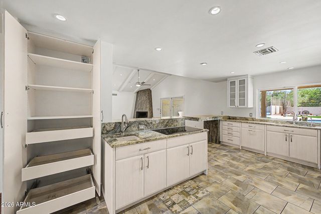 6133 E MOUNTAIN VIEW Road, Paradise Valley, AZ 85253