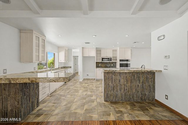 6133 E MOUNTAIN VIEW Road, Paradise Valley, AZ 85253