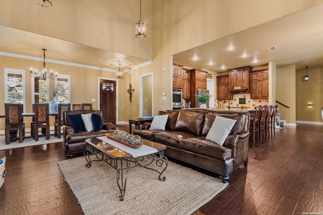 8442 Camp Verde Rio, San Antonio, TX 78255