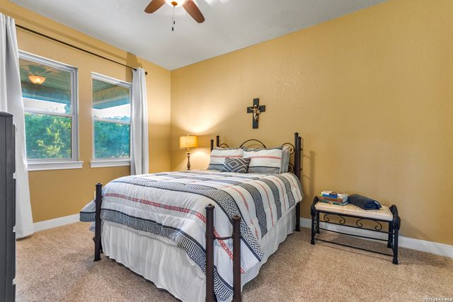 8442 Camp Verde Rio, San Antonio, TX 78255