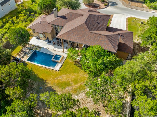 8442 Camp Verde Rio, San Antonio, TX 78255