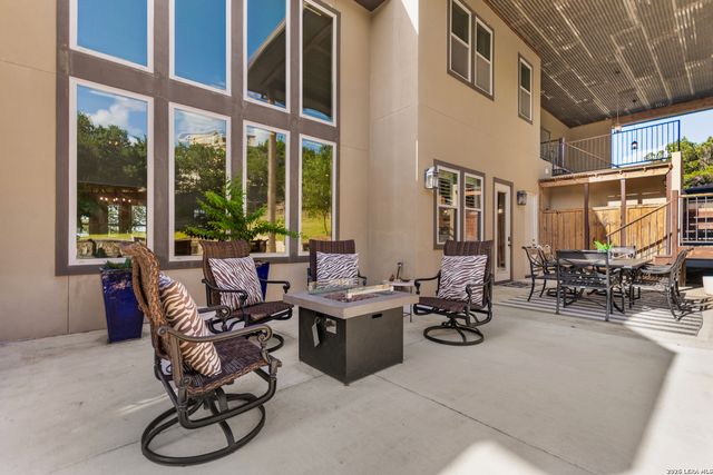 8442 Camp Verde Rio, San Antonio, TX 78255
