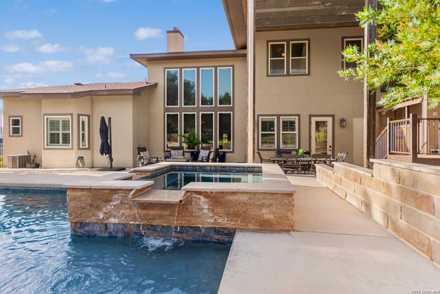 8442 Camp Verde Rio, San Antonio, TX 78255