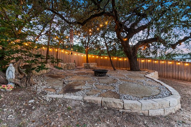 8442 Camp Verde Rio, San Antonio, TX 78255
