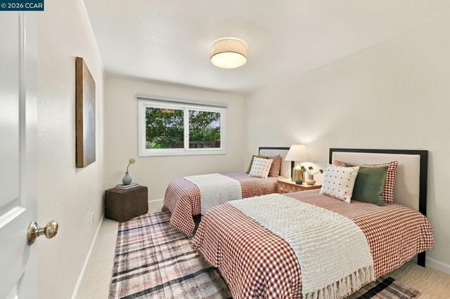 303 Calle La Mesa, Moraga, CA 94556