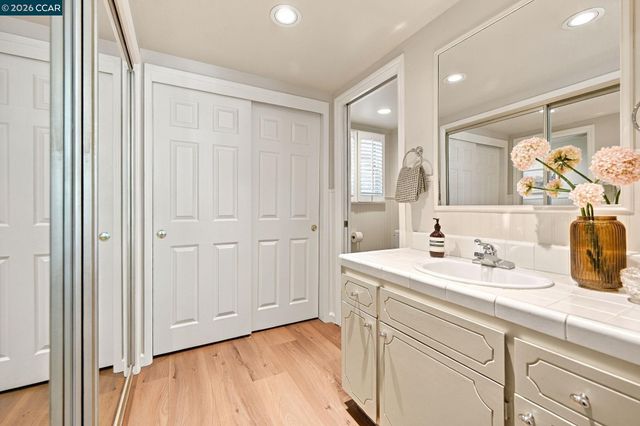 303 Calle La Mesa, Moraga, CA 94556