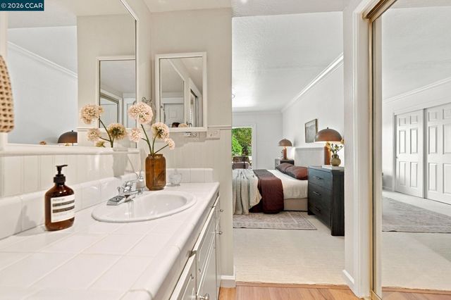 303 Calle La Mesa, Moraga, CA 94556