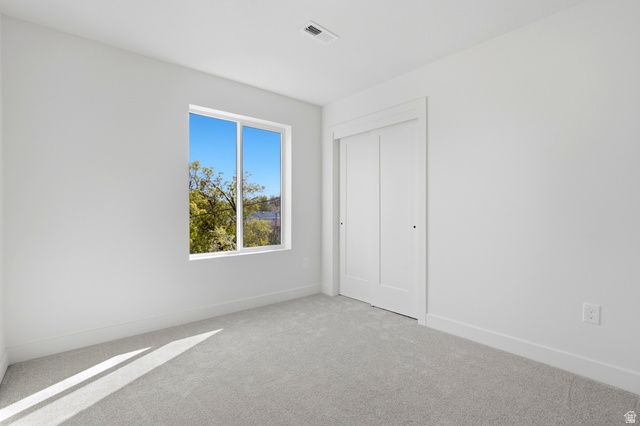 7645 S 300 E, Sandy, UT 84047