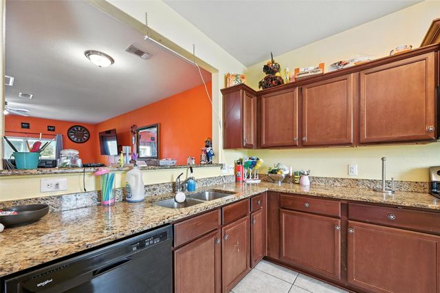 122 Presidents Way, Venus, TX 76084