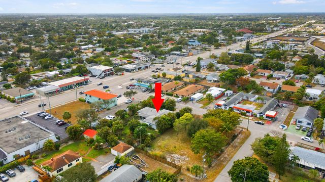 426 N 5th Street, Lantana, FL 33462